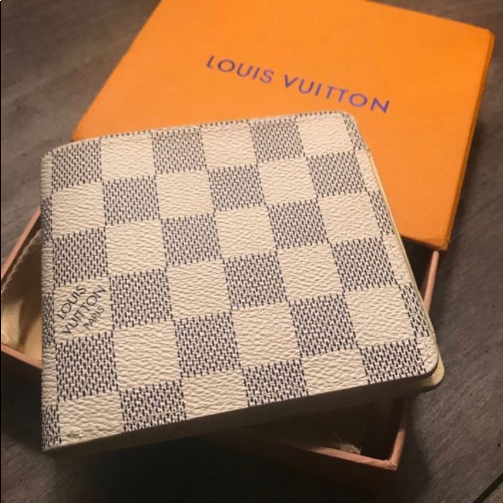 Louis Vuitton Damier Wallet